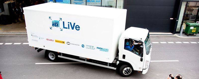 Live1 heißt der erste E-Laster der RWTH Aachen.