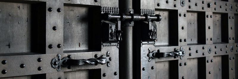 Die Pulse Connect Secure-Appliance kann sichere Zugriffswege über alle möglichen Arten von Verbindungen auf Unternehmensressourcen herstellen.