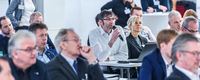 Thomas Wagner, Serviceleiter bei Orth Automobile und Sieger beim Service Award 2018, konnte zum Thema Digitalisierung auch einiges beitragen.