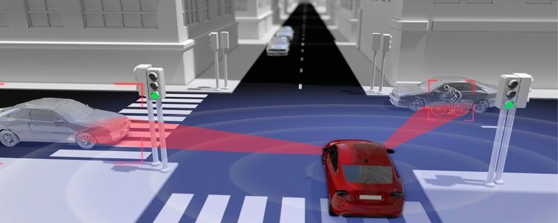 Automatisierte Fahrzeuge müssen vernetzt sein. Mittels Simulation lassen sich ihre elektromagnetischen Systeme in der Entwicklung genauer auslegen.