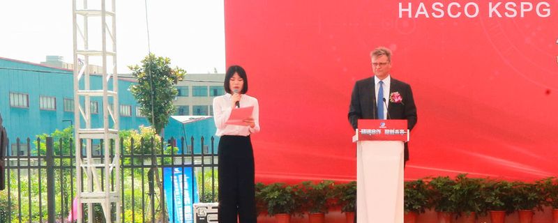 Horst Binnig, CEO Rheinmetall Automotive, bei der Eröffnung des neuen Werkes in Guangde in der chinesischen Provinz Anhui.