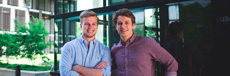 Die Betreiber von Holidu, einer Suchmaschine für Ferienhäuser setzen auf eine SAP-basierende ERP-Lösung aus der Cloud, realisiert von all4cloud. (Im Bild: Holidu CTO Michael Siebers, links, mit CEO Johannes Siebers).