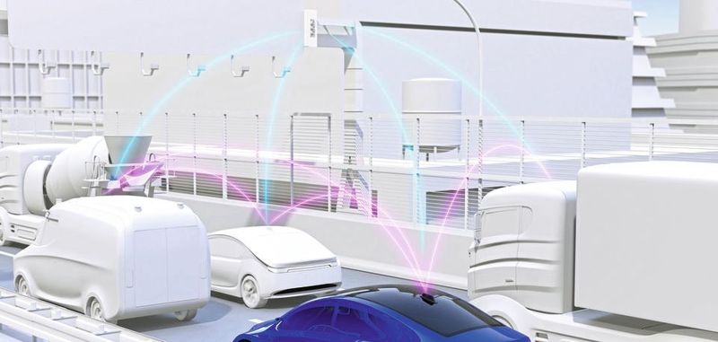 Bei V2X können Fahrzeuge, Fußgänger oder Fahrräder ihren aktuellen Status austauschen und mit der Infrastruktur kommunizieren.