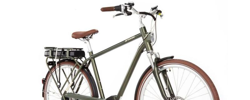 Für rund 1.500 Euro gibt es bei Decathlon das Elops 920 E mit Brose-Mittelmotor.