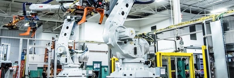 Seit dem Aufkommen des IIoT verändert sich die Welt der Fertigung grundlegend. Eine Schlüsselkomponente dieser Entwicklung ist der digitale Zwilling.