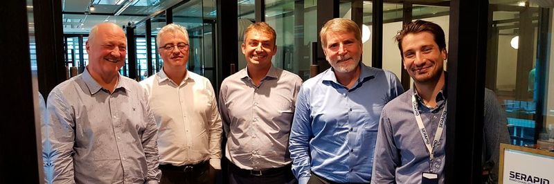 Neue Niederlassung in Singapur (v.l.): Iain Forbester (Vizechef, Geschäftsentwicklung), Emeric Labesse (CEO Serapid), Guillaume Davies (COO Serapid), Robert Degenkolb (Serapid SG, Geschäftsführer), Ivan Seigneur (Serapid SG, technischer Leiter).