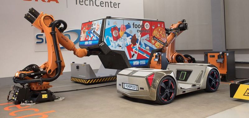 Das von Rinspeed und ZF entwickelte Konzept Microsnap, dessen Aufbauten Roboter tauschen können.