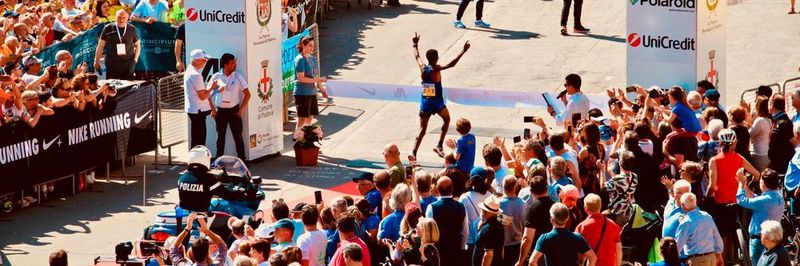 Wie sollten Unternehmen die Digitale Transformation angehen? Die einzelnen Etappen dieses digitalen Marathons beschreiben wir in dieser vierteiligen Artikelserie.