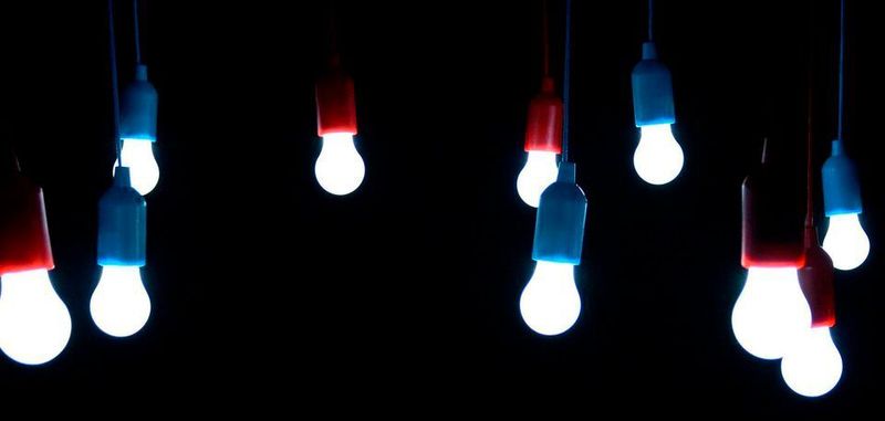 Mit einem speziellen Silikon zum umkapseln der LED ist es jetzt Wissenschaftlern gelungen, auf Seltene Erden zu verzichten.