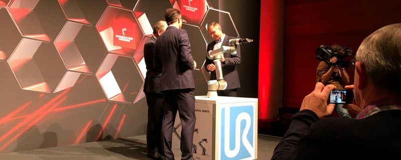 Auf einer Preview zur Hannover Messe 2019 stellten rund 40 Unternehmen Journalisten aus aller Welt ihre Produktneuheiten vor.
