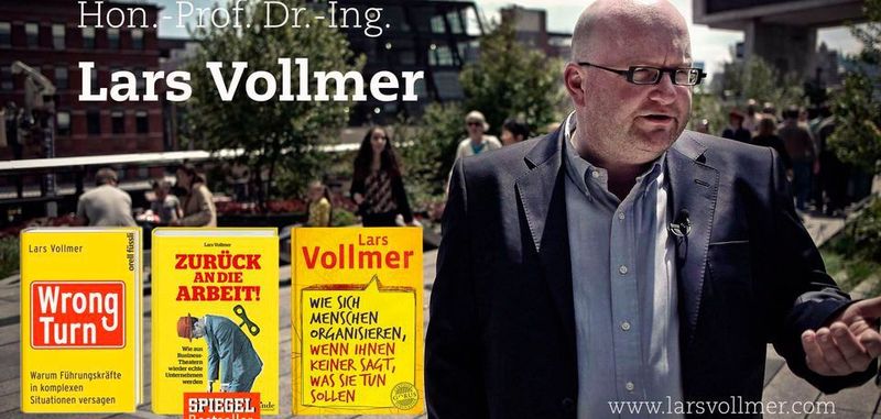 Was ist der natürliche Organisationszustand des Menschen? Der gelernte Ingenieur und Buchautor Dr. Lars Vollmer referierte in seiner Keynote auf dem ESE-Kongress 2018 über wirklich agile Führungsprozesse – und den teils absurden, teils überraschenden Erkenntnissen de entstehen, wenn starre Führungsstile auf flexible Modelle treffen.