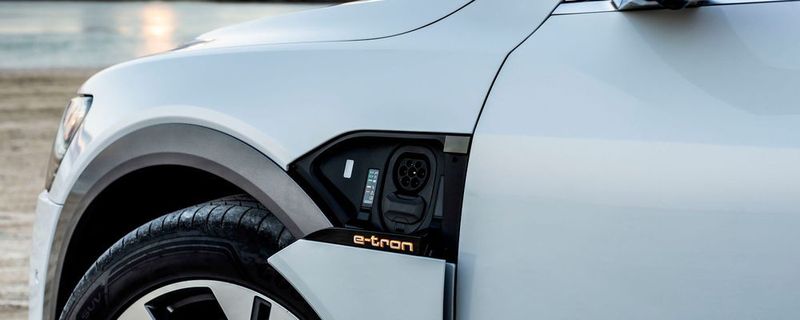 Der Audi e-tron soll das erste Elektroauto sein, dessen Ladetechnik den neuen Kommunikationsstandard nutzt.