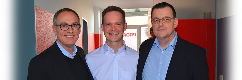 Die Proact-Manager (v. l.) Jonas Hasselberg (CEO), Oliver Kügow (Geschäftsführer Deutschland) und Thomas Linde (Area Manager Nord) weihten gemeinsam das Bremer Büro ein.