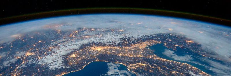 In order to be prepared for the future, OEM-oriented foundries must position themselves internationally in the short term.