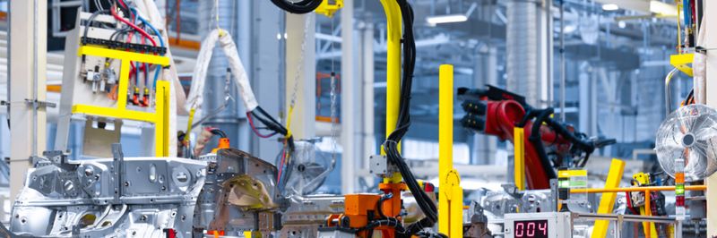 Factoring ist fuer immer mehr Maschinenbau Unternehmen eine Option. (Quelle: iStock/Traimak_Ivan)