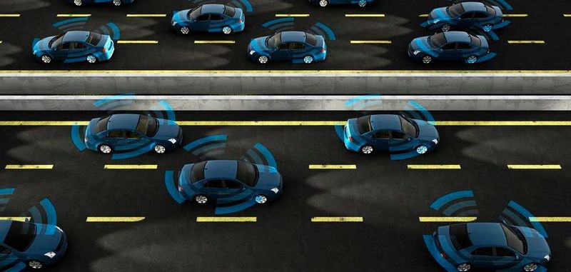 Die HHI-Software ist in der Lage, Fahrzeugdaten im ETSI-ITS-Datenformat zu lesen und lässt sich damit problemlos in jedem modernen Fahrzeug einsetzen.