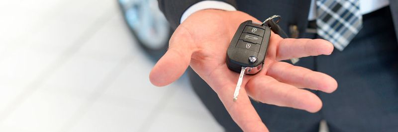Einen Dienstwagen bieten Unternehmen eher selten neuen Mitarbeitern als Lockmittel an.