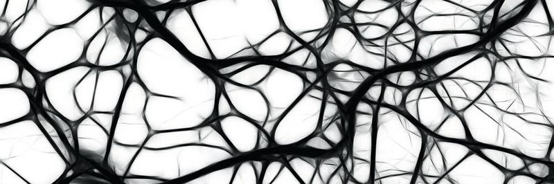 Vorsicht: Mit dem Industrial Internet of Things beschäftigen sich viele Unternehmen, doch gibt es bei der Umsetzung einige Herausforderungen zu meistern.