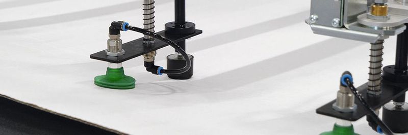 Ein Sauger für alle Materialien – die Einfachheit der Lösung ist für Zünd Systemtechnik ein überzeugendes Argument.