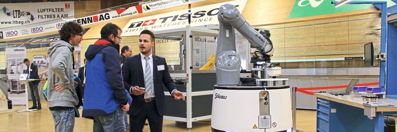 Ein besonders Highlight am Robomize-Event: Der mobile Produktionsassistent HelMo von Stäubli.