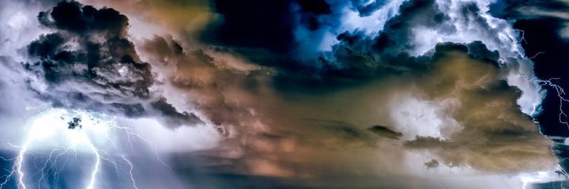 Cloud Computing wird auch auf Regierungs- und auf Militär-Ebene immer wichtiger. Das birgt aber auch gewisse Risiken, wie die Podiumsdiskussion „Dark Clouds on the Horizon? Computing and Geopolitics“ auf der Münchner Sicherheitskonferenz zu Tage brachte.