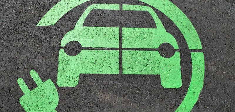 Das Energiemanagement bei Hybrid- und vollelektrischen Fahrzeugen gehört zu den stärksten Wachstumsfelldern bei Hella.