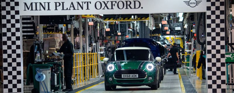 Vorsorgemaßnahme: BMW verlegte in den vier britischen Werken (Foto: Mini in Oxford) die jährlichen Produktionsunterbrechungen vom Sommer in den April. Brexit-Stichtag ist der 29. März.