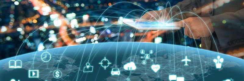 Grenzüberschreitender Handel, Logistik und Finanzen funktionieren heute oft über digitale Netzwerke, mit einer intelligenten Wirtschaft als Folge.