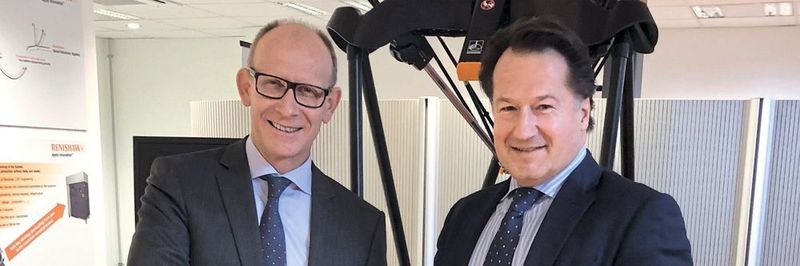 Heiko Müller (l.) ist neuer Geschäftsführer der Renishaw GmbH. Der bisherige Geschäftsführer Rainer Lotz rückt zum Vice President EMEA auf.
