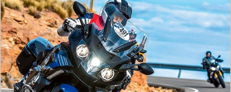„Mehr Sicherheit, mehr Fahrspaß“ verspricht der Motorrad-Ratgeber der GTÜ allen sicherheitsbewussten Bikern und Bikerinnen.