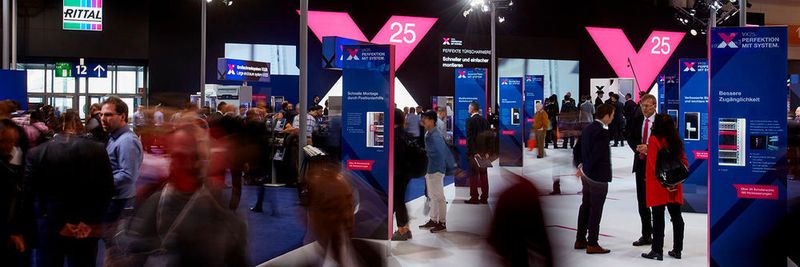 Letztes Jahr stand bei Rittal das neue Schaltschranksystem VX25 im Mittelpunkt. Diesmal erwartet die Besucher unter anderem eine neue Generation der Klein- und Kompaktgehäuseserie.