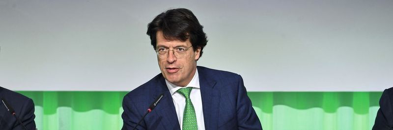 Klaus Rosenfeld: „Nach dem zwei Jahre früher als geplant erreichten erfolgreichen Abschluss des Effizienzprogramms ‚CORE’ der Sparte Industrie, fokussieren wir uns jetzt vor allem auf die Steigerung der Effizienz unserer Sparte Automotive OEM.“