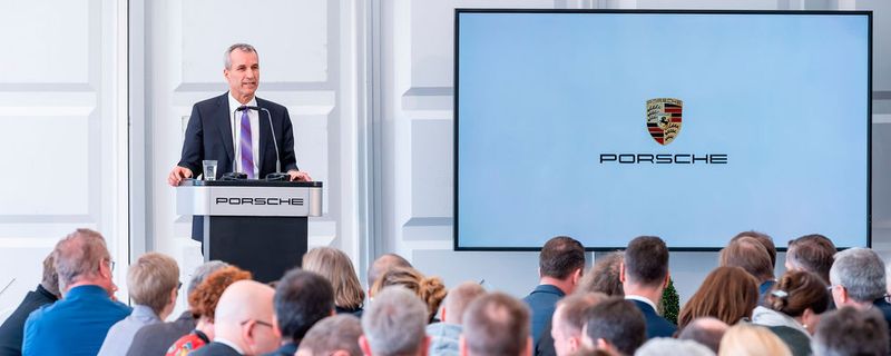 Albrecht Reimold, Vorstand für Produktion und Logistik der Porsche AG, zur offiziellen Grundsteinlegungder fünften Werkserweiterung am Standort Leipzig.