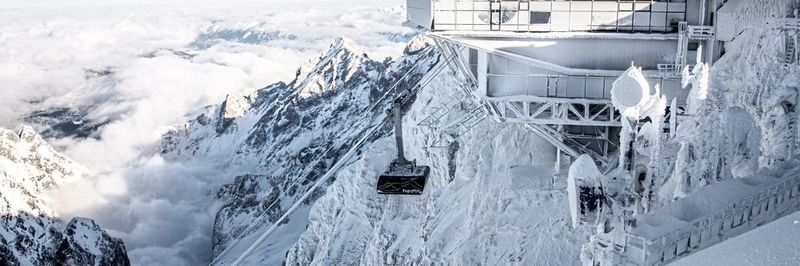Die Seilbahn Zugspitze transportiert mittlerweile schon in der zweiten Saison Wintersportfans auf Deutschlands höchsten Berg.