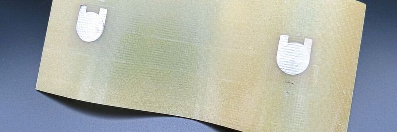 Ein Compositmaterial mit eingebetteten polymeren piezoelektrischen Sensoren wäre z.B. für Druckbehälter bestens geeignet.