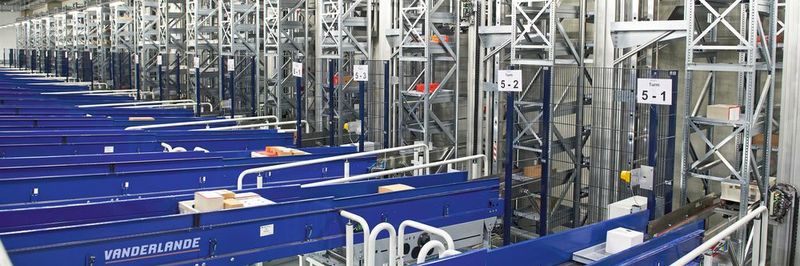 Mit beinahe 8 km Schleifleitungen elektrifiziert Vahle das erweiterte Logistikzentrum von Edeka in Rheinstetten.