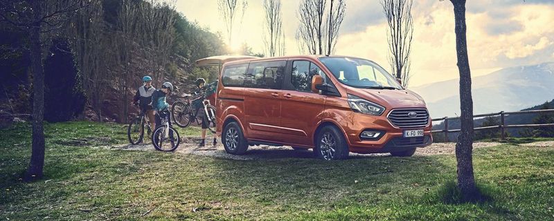 Der neue Ford Tourneo Custom wird auch als Mildhybrid erhältlich sein.