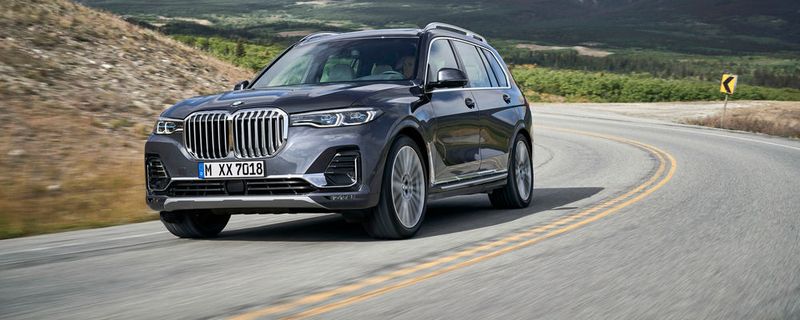 Mit dem neuen X7 schließt BMW nun zum Mercedes GLS und Audi Q7 auf.