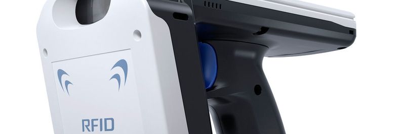 Das Smart-Gerät und der RFID-Schlitten werden über Bluetooth verknüpft.