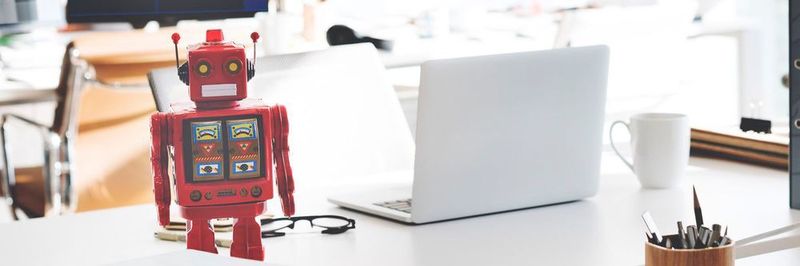 Stammdatenmanagement – ein wesentliches Element aus der KI ist das Maschinelle Lernen.