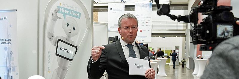 Plattform um die unterschiedlichen Aspekte der Digitalisierung, Probleme, Heraus-forderungen und vor allen Dingen Lösungen zu diskutieren – die Governikus-Jahrestagung
