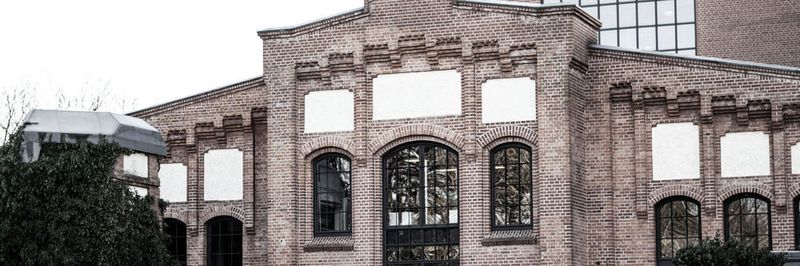 Die Comline-Zentrale in Hamburg befindet sich im „Kraftwerk“: Repräsentative Konferenzräume, loftartige Büros in Backstein, Stahl und Beton sorgen für eine angenehme Arbeitsatmosphäre.