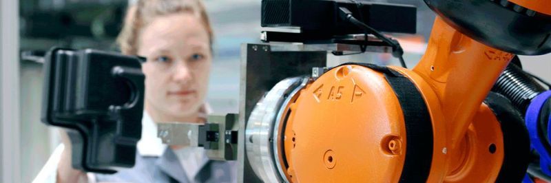 Mit den Großen sicher, effektiv und direkt zusammenarbeiten. Das Fraunhofer-IWU zeigt eine Live-Demo an seinem Stand.