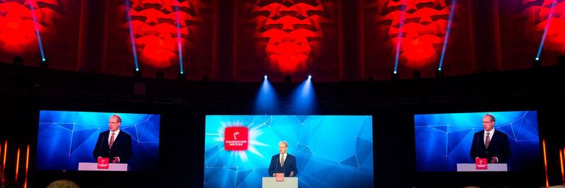 Licht aus, Spot an: Es ist HMI-Zeit in Hannover.