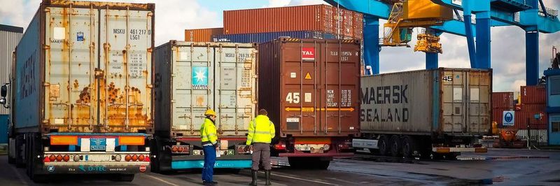 Für die grobe Ortung eines Gegenstands (etwa eines Containers), der von X nach Y transportiert wird, kommt es nicht auf einen Kilometer an. Entscheidend ist zu wissen, dass der Gegenstand transportiert wird und ob er auf seiner vorgesehenen Route bleibt bzw. sich in definierten Zonen aufhält.