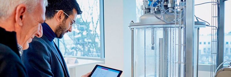 Die Unternehmen verpflichten sich gegenseitig zur Schaffung eines standardisierten und offenen Ökosystems zum Betrieb hochautomatisierter Fabriken und verfahrenstechnischer Anlagen unter Einbindung von Logistik und Services.