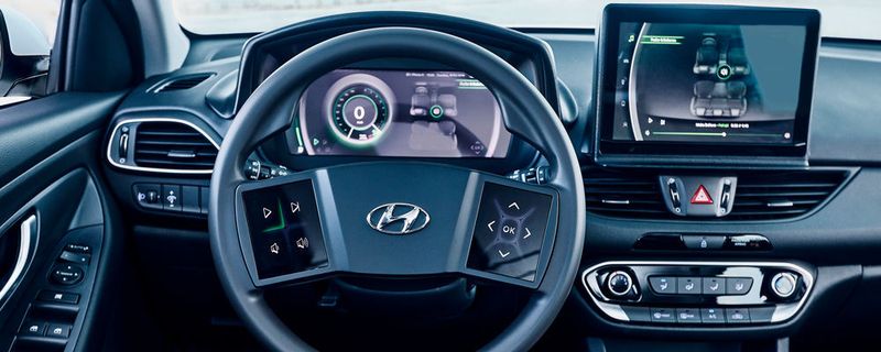 Ein virtuelles Cockpit von Hyundai soll die intuitive Bedienung aller wesentlichen Funktionen ohne Ablenkung ermöglichen und gleichzeitig die Zahl der Schalter, Dreh- und Schiebregler im Auto reduzieren.