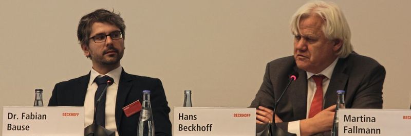 Bei Beckhoff sind Motion-Control-Anwendungen zu sehen, die über neuronale Netze und Twincat 3 realisiert werden.