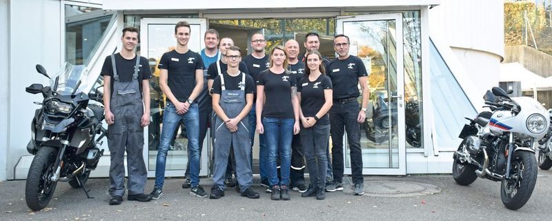 Die Mitarbeiter des BMW-Motorradzentrums Stuttgart können stolz sein auf ihren Betrieb.