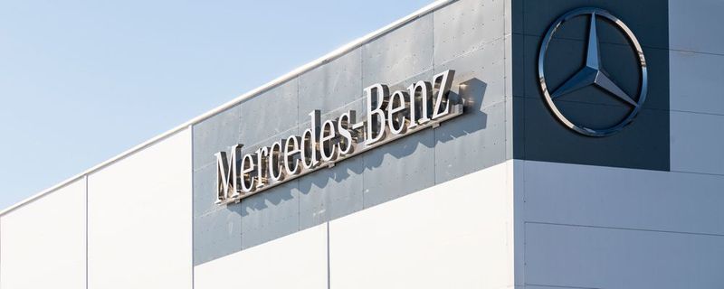 Der Stuttgarter Autohersteller Daimler soll beim Mercedes-Benz GLK 220 CDI mit der Abgasnorm 5 die Stickoxidwerte manipuliert haben.